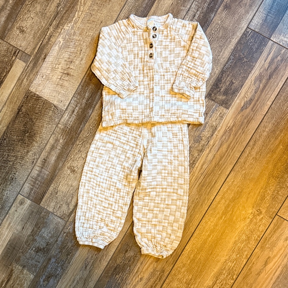 Lou Lou & Company Cream Textured Kids Muslin Play Set